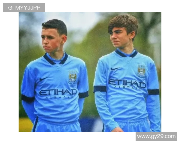 福登的崛起与曼城的辉煌历程探讨年轻球员如何改变足球格局 福登的崛起与曼城的辉煌历程探讨年轻球员如何改变足球格局