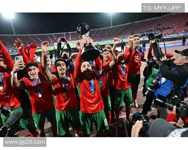 墨西哥U20对决意大利青年队争夺国际足球赛场荣耀