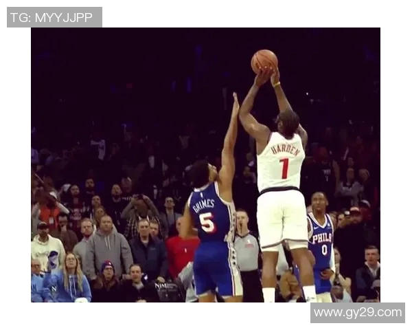 热火与76人季后赛激战正酣谁能在关键时刻逆转局势夺取胜利